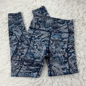 Lululemon In Movement 7/8 Tight *Everlux 25" Paisley Glaze Multi